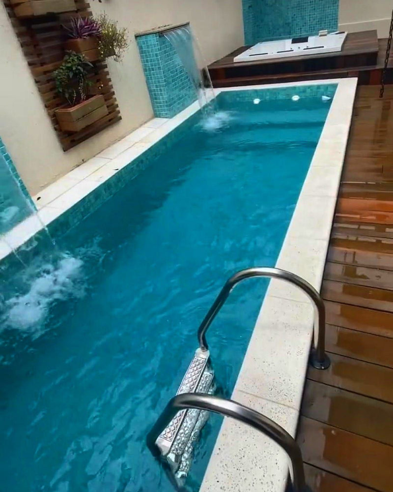 Borda atérmica Peito de Pombo 50x25cm para piscina